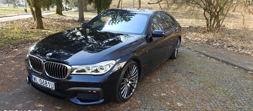 BMW Seria 7 cena 165000 przebieg: 260000, rok produkcji 2016 z Legionowo małe 497